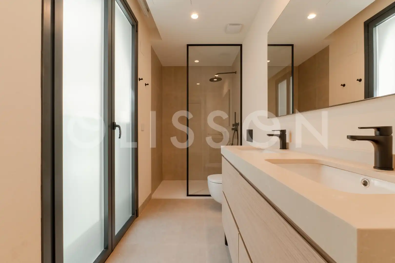 Baño de Piso de alquiler en Madrid con Aire acondicionado, Calefacción y Terraza