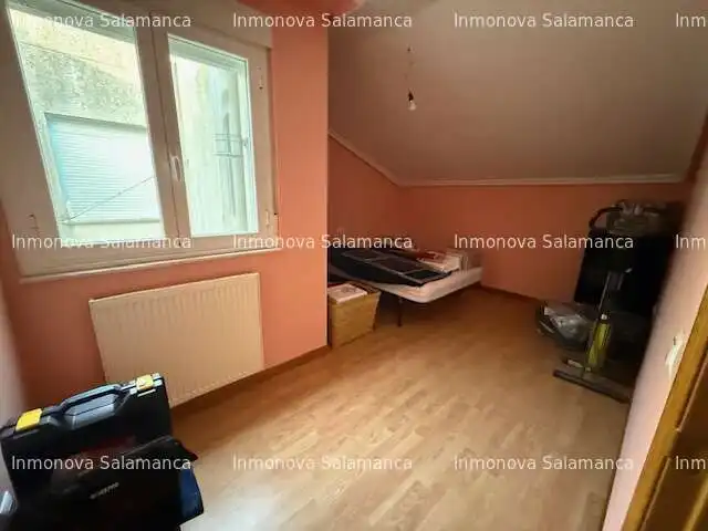 Habitación de Casa o chalet en venta en Vecinos con Calefacción, Terraza y Trastero