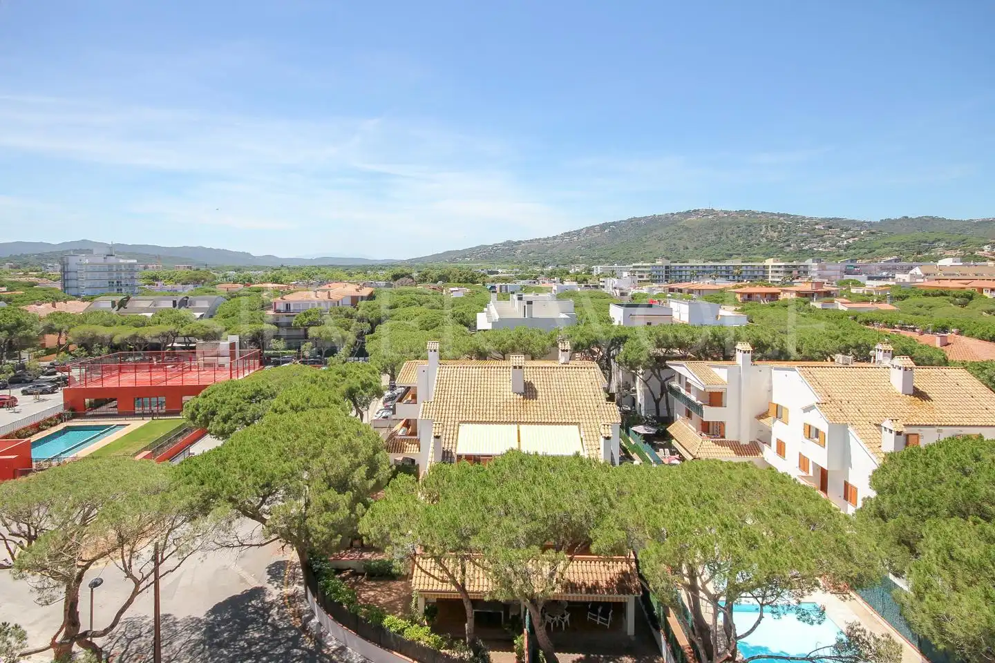 Exterior view of Duplexes for sale in Castell d'Aro, Platja d'Aro i s'Agaró  with Air Conditioner, Terrace and Storage room