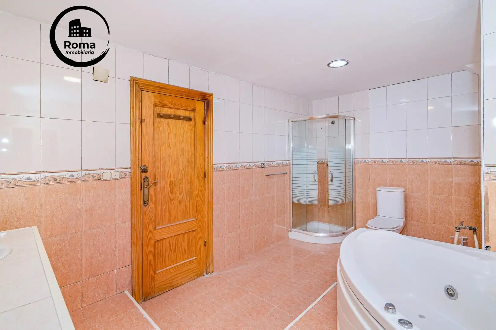 Bany de Pis en venda en Granada amb Terrassa