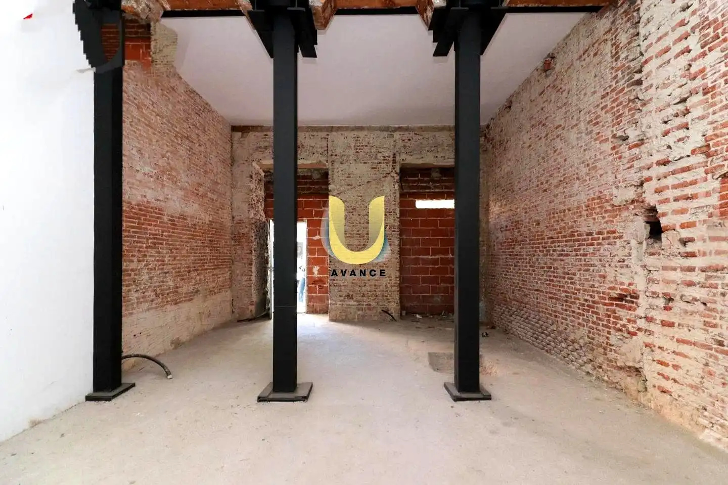 Geschaftsraum zur Miete in Los Cerros, Vicálvaro