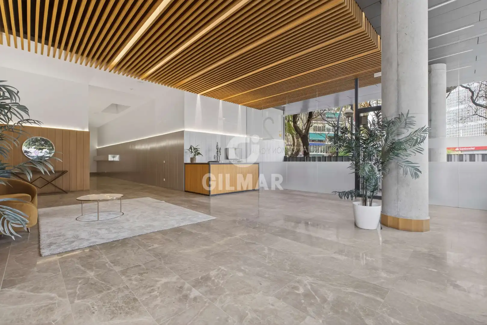 Piso en venta en Sevilla con Calefacción, Trastero y Piscina