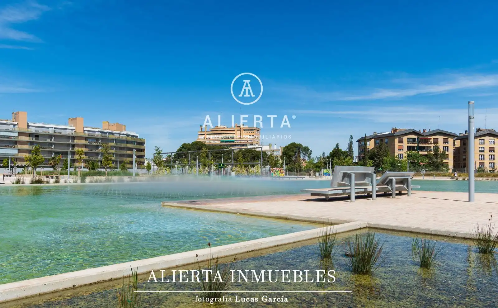 Vista exterior de Casa o chalet en venta en Zaragoza con Calefacción y Terraza