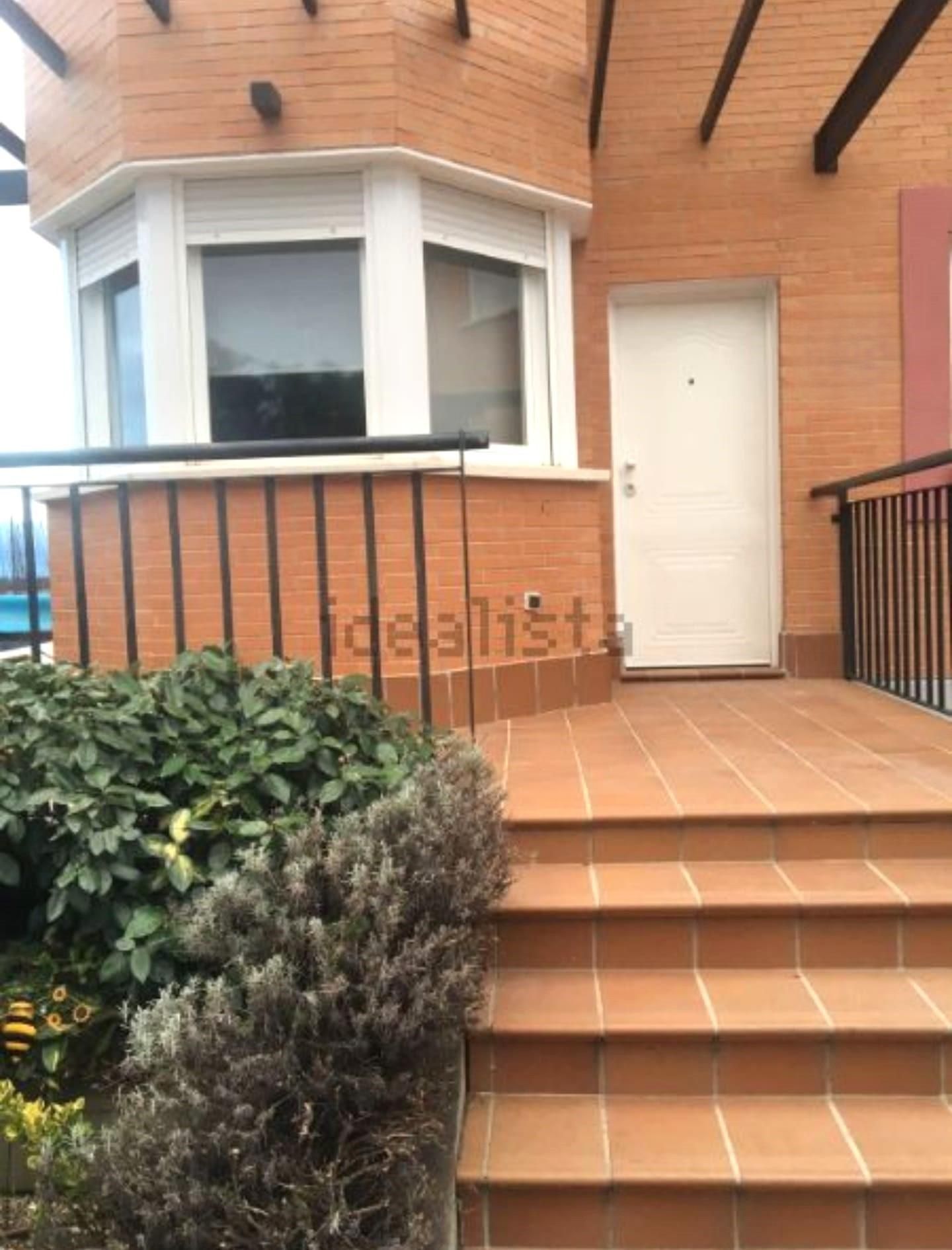 Exterior view of Single-family semi-detached for sale in Villamantilla  with Air Conditioner, Heating and Private garden