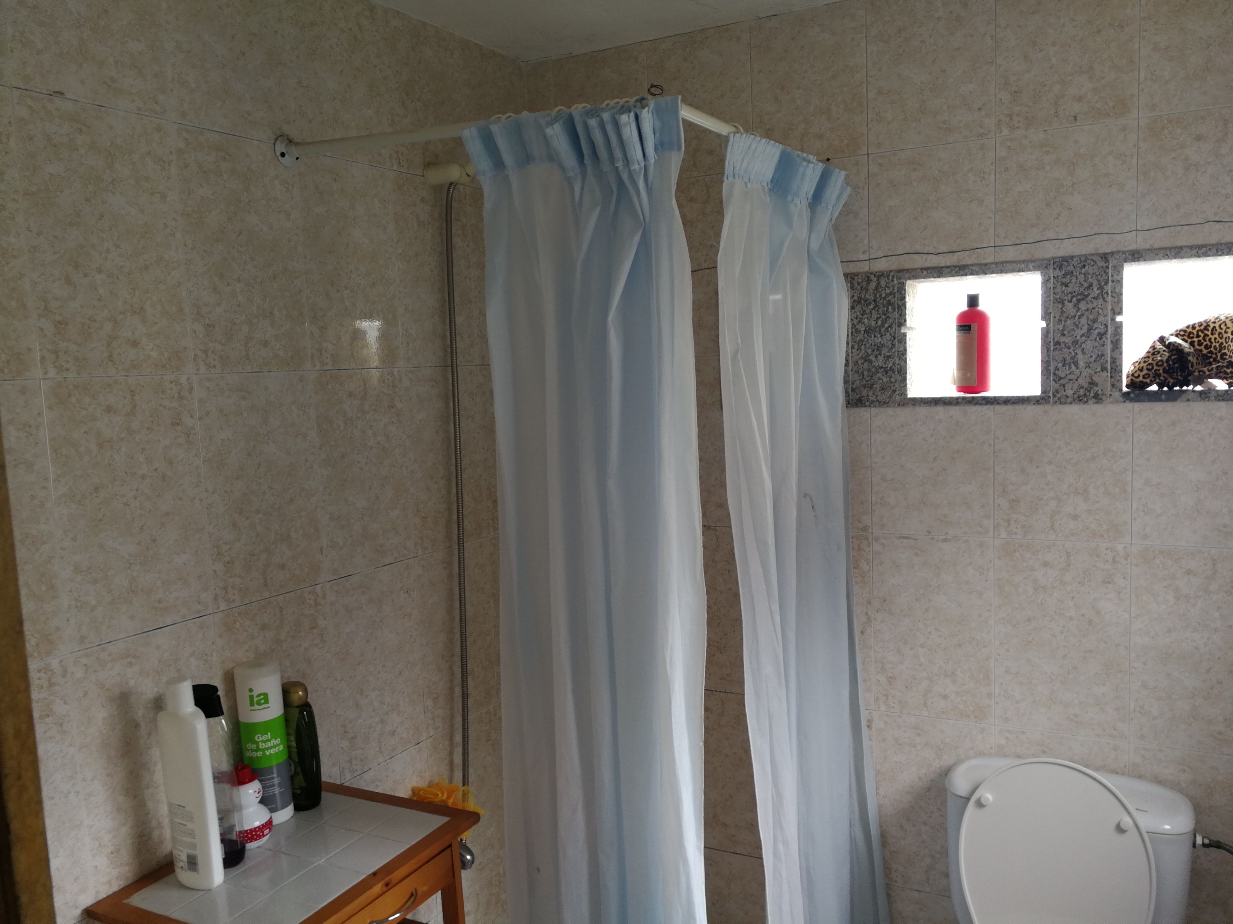 Bathroom of House or chalet for sale in Santiago de Compostela   with Terrace and Furnished