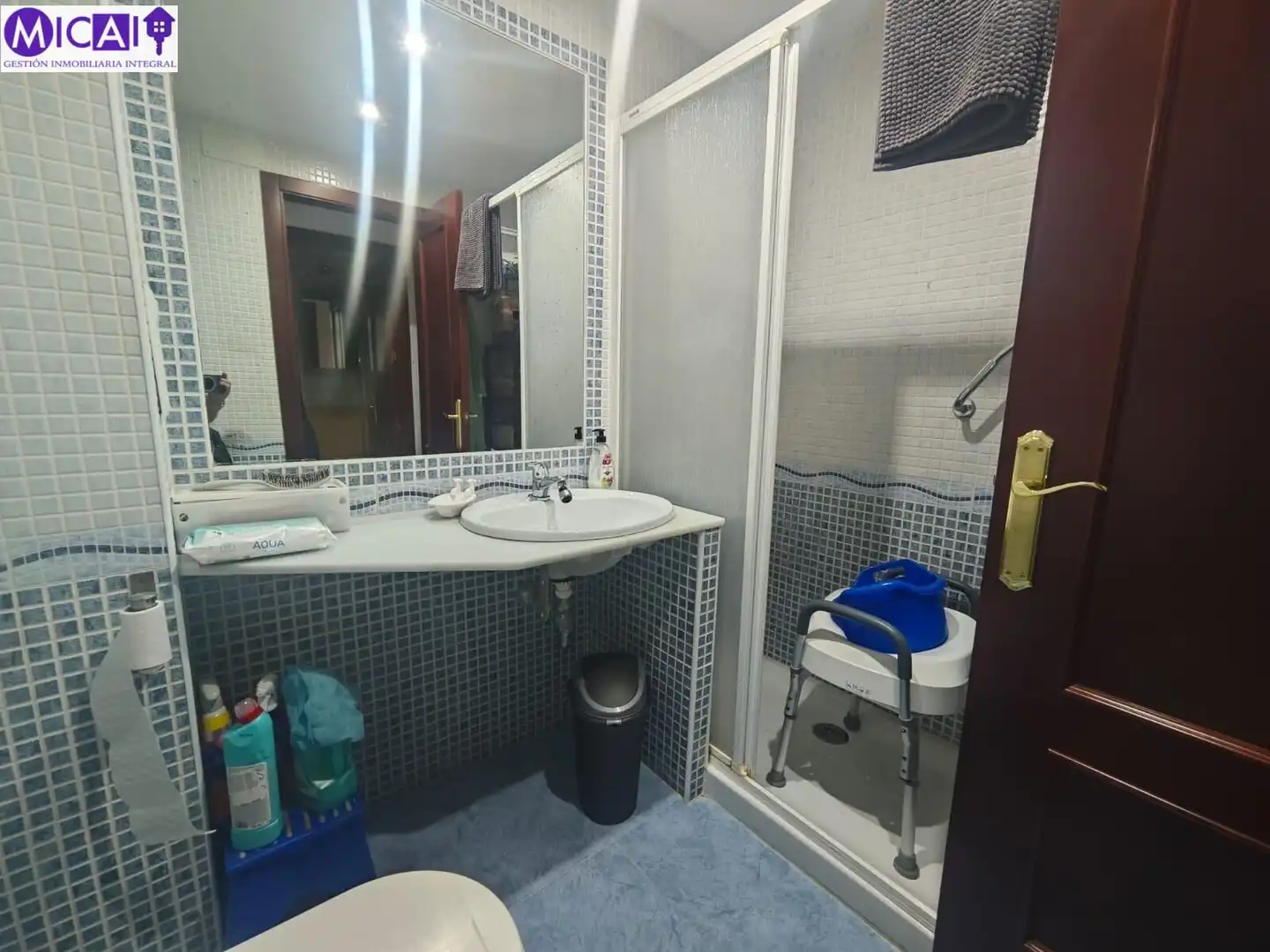 Baño de Piso en venta en Cádiz con Terraza, Amueblado y Balcón