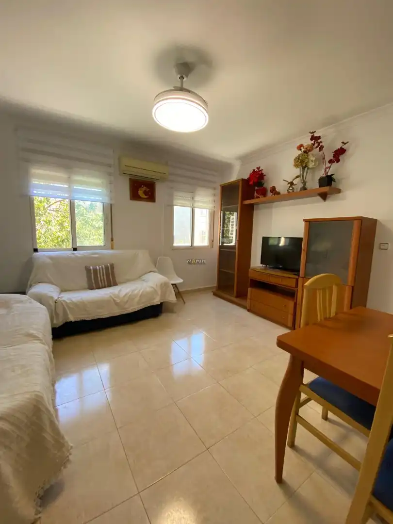 Flat for rent in Calle Mar Báltico, Los Barreros - Cuatro Santos