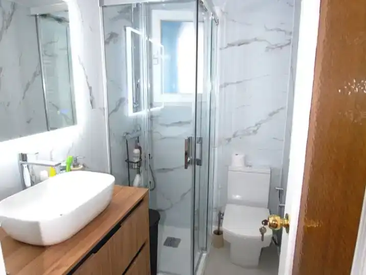 Baño de Piso en venta en Castelldefels con Aire acondicionado y Piscina
