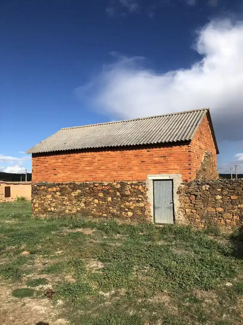 Vista exterior de Finca rústica en venda en Quintana del Castillo