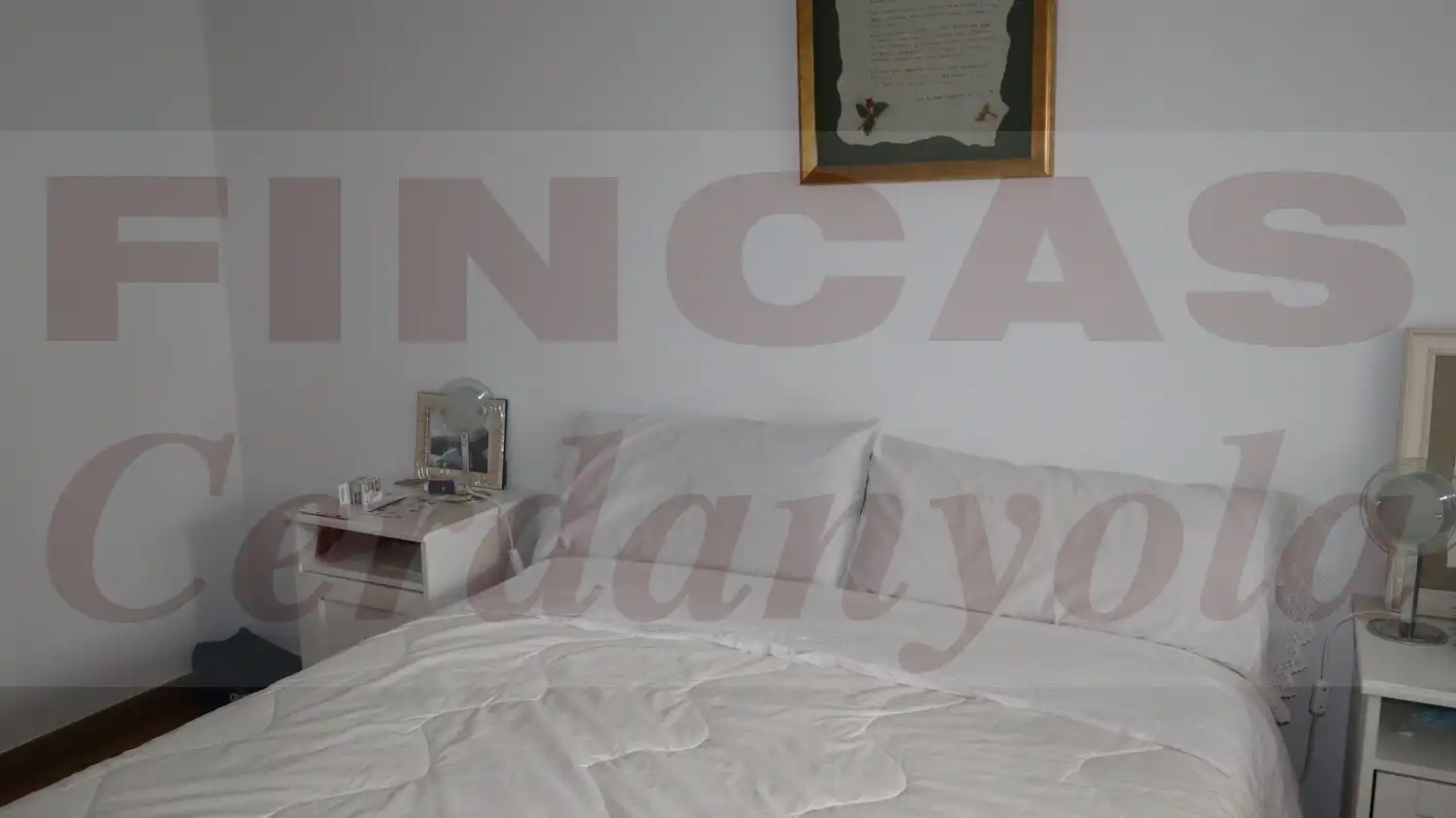 Habitación de Piso en venta en Cerdanyola del Vallès con Calefacción, Parquet y Balcón