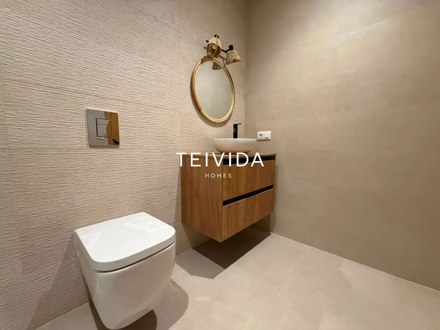 Bathroom of Flat for rent in Adeje  with Terrace, Swimming Pool and Furnished