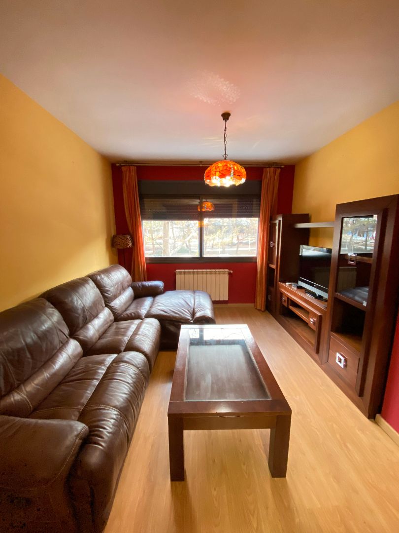 Sala d'estar de Apartament en venda en Ciudad Real Capital amb Moblat