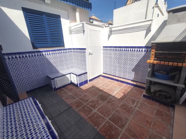 Appartamento con piscina in affitto a Avenida de las Piletas