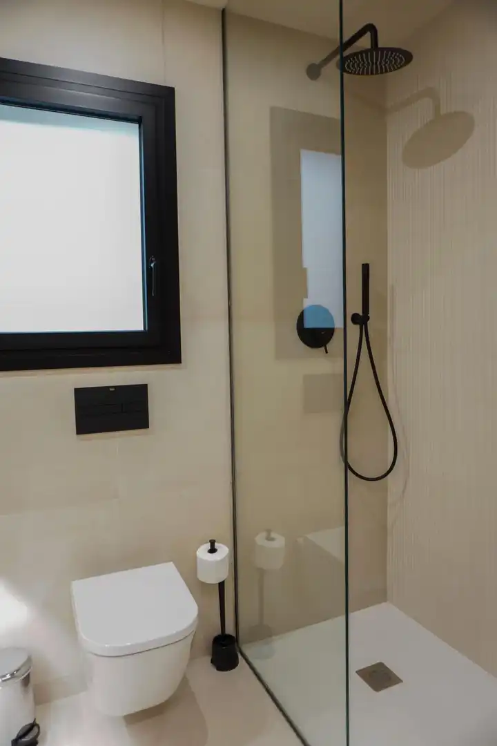 Badezimmer von Wohnung zur Miete in Sant Adrià de Besòs mit Klimaanlage, Heizung und Terrasse