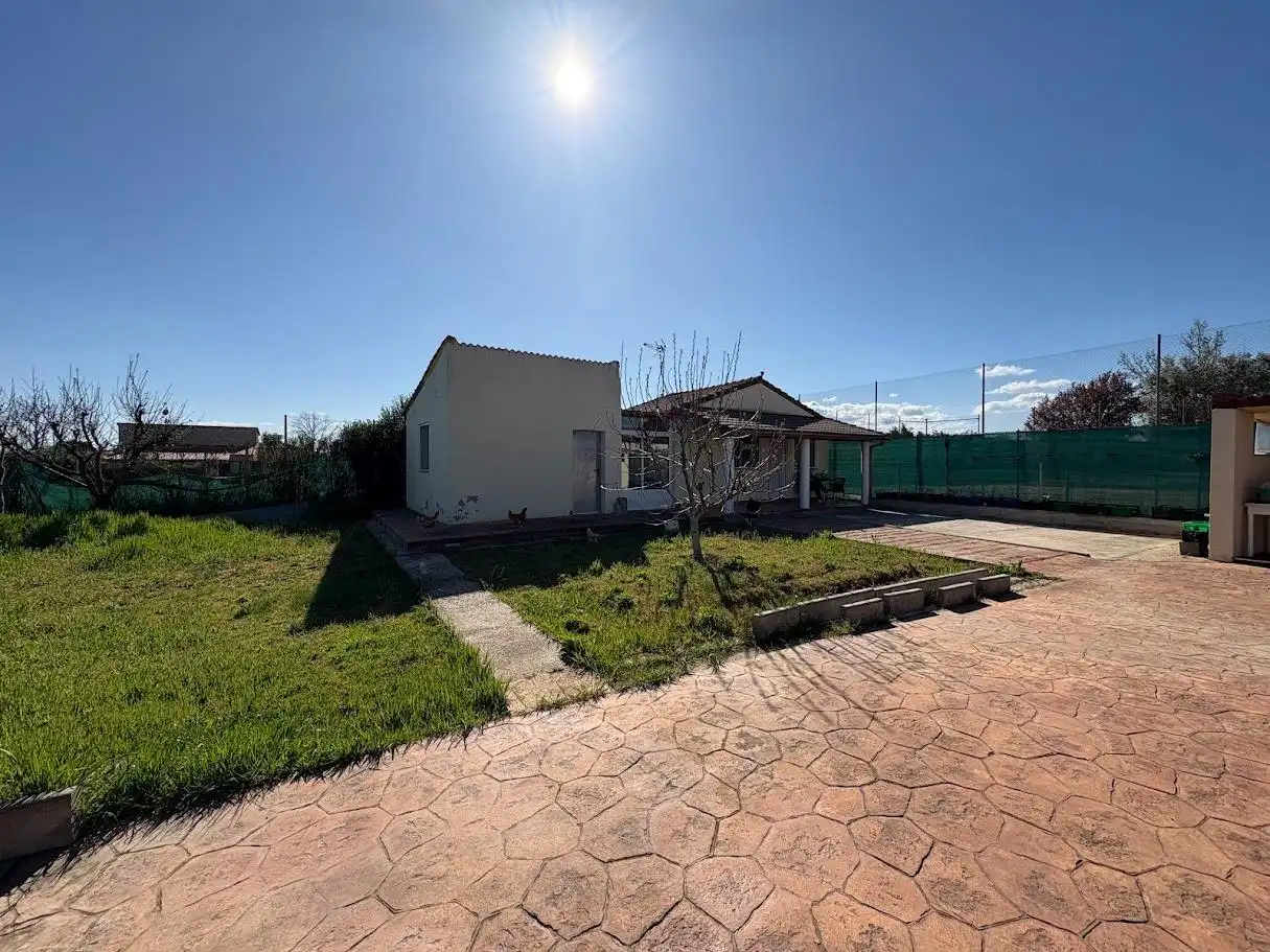 Finca rústica en venta en Cubillas de Santa Marta con Calefacción, Jardín privado y Terraza