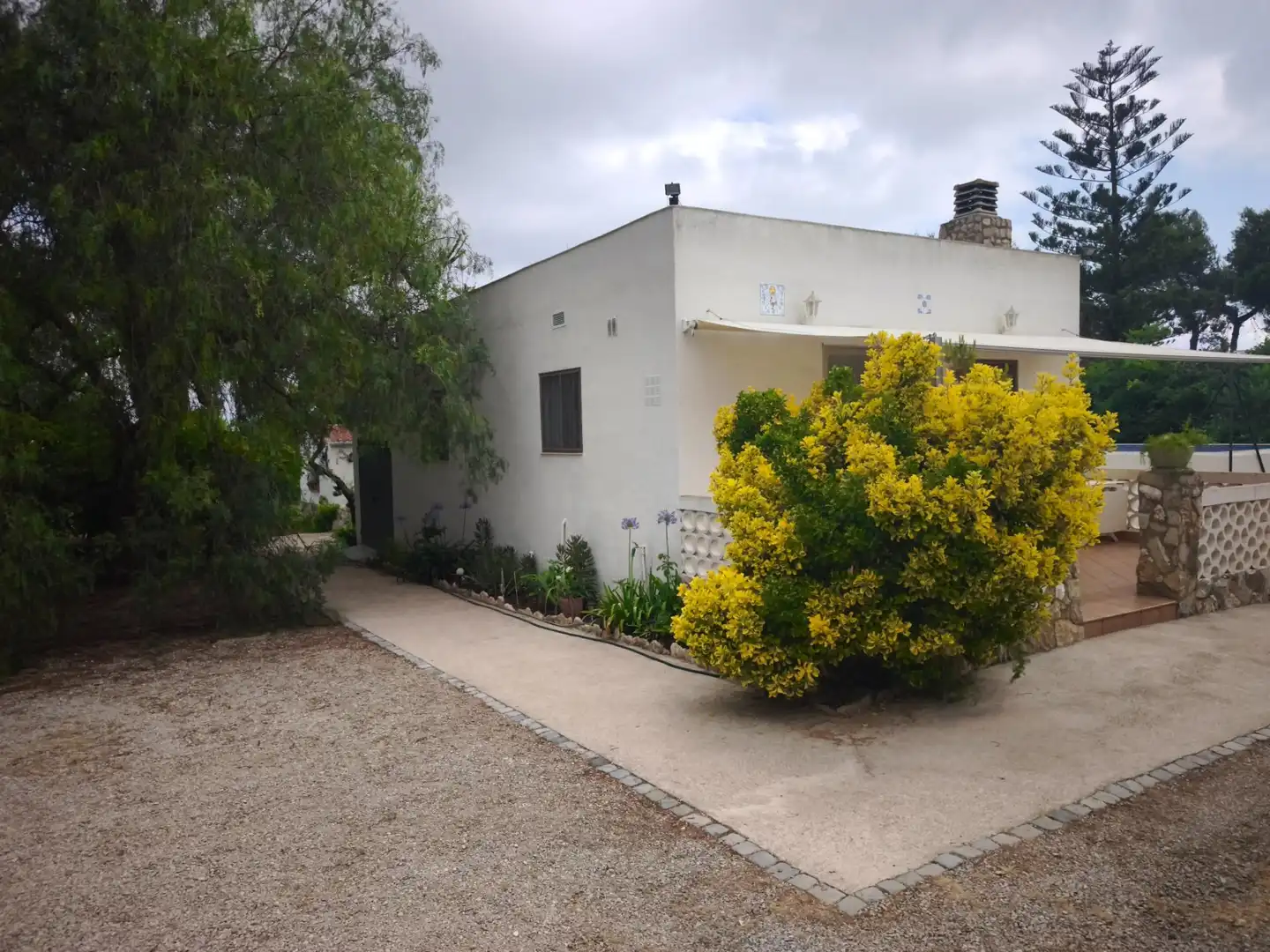 Vista exterior de Finca rústica en venda en Masdenverge amb Jardí privat, Traster i Moblat
