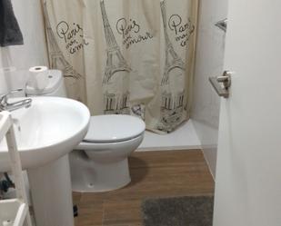 Bathroom of Flat to rent in Alicante / Alacant  with Air Conditioner