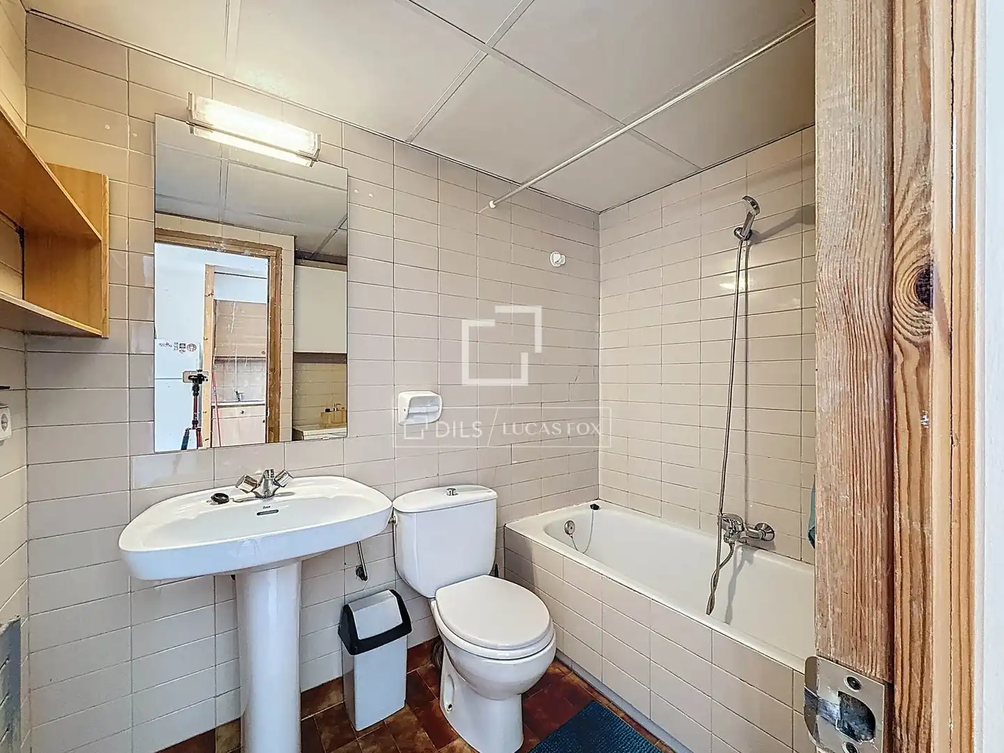 Bathroom of Flat for sale in Madrid  with Heating, Storage room and Furnished