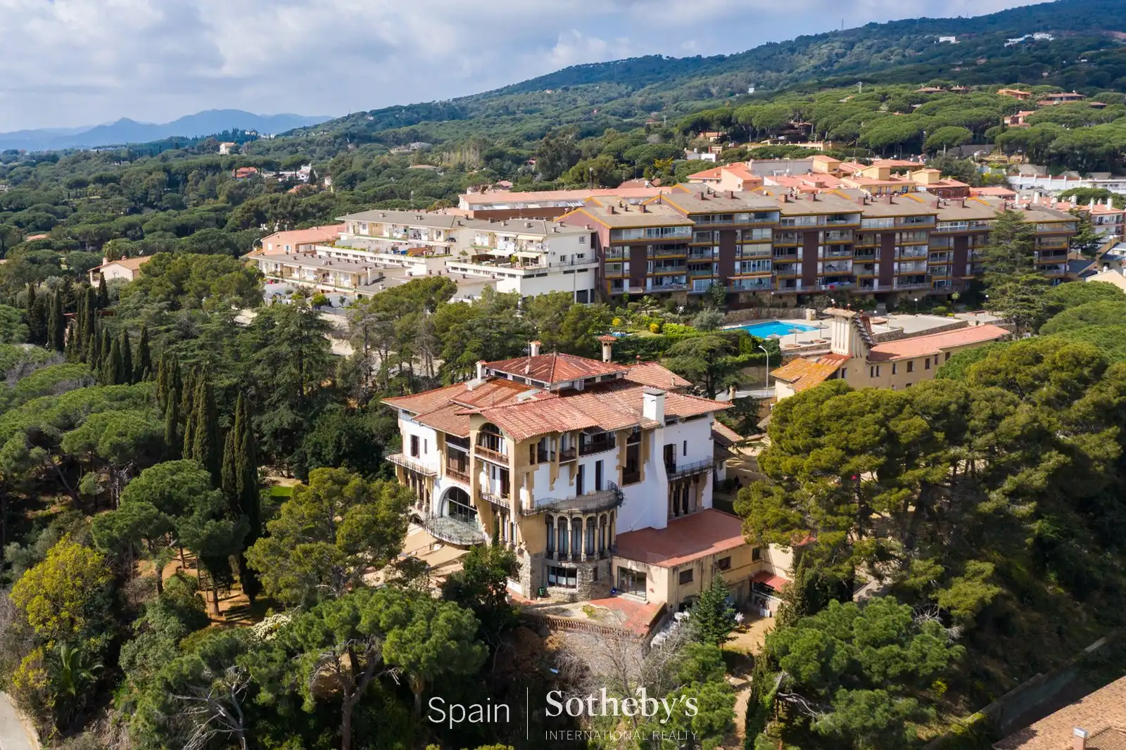 Vista exterior de Finca rústica en venda en Sant Andreu de Llavaneres amb Calefacció, Jardí privat i Terrassa