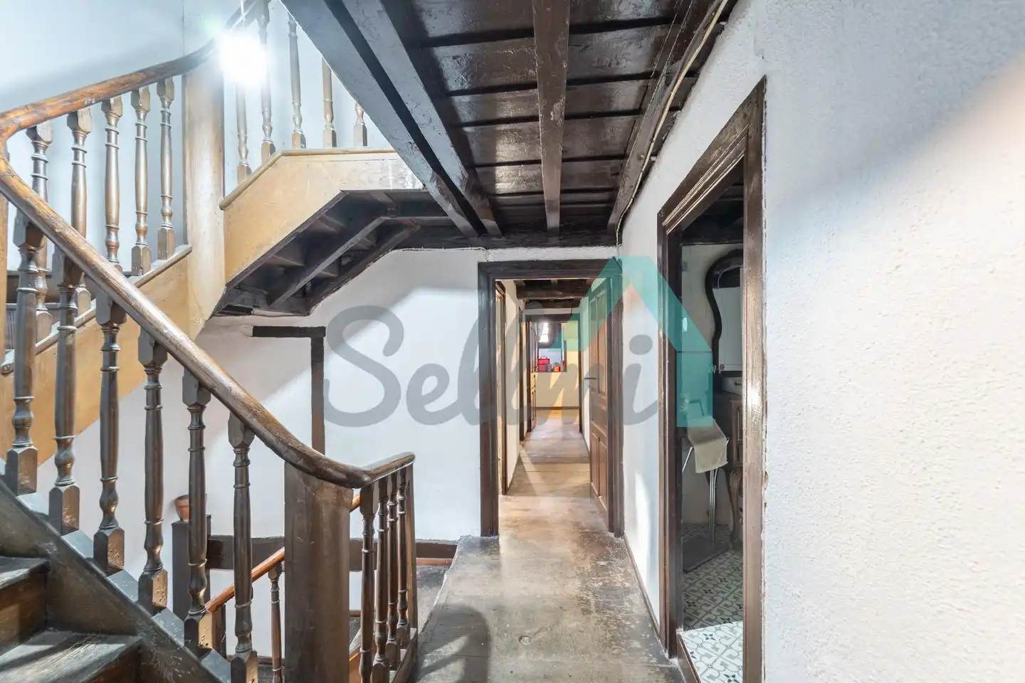 Casa adosada en venta en Quirós con Parquet y Trastero