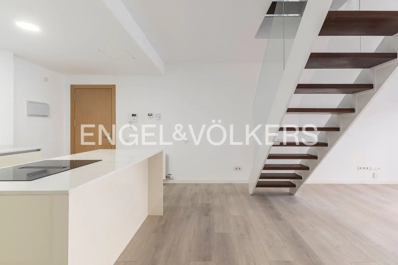Dúplex en venta en Barcelona con Aire acondicionado, Calefacción y Jardín privado