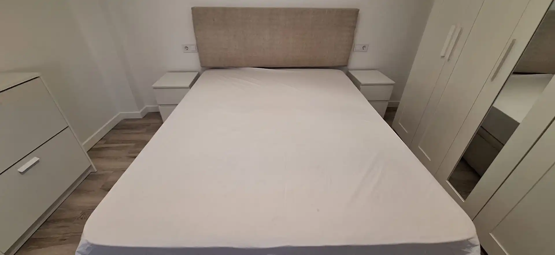 Bedroom of Flat for rent in Málaga  with Furnished, Oven and Washing machine
