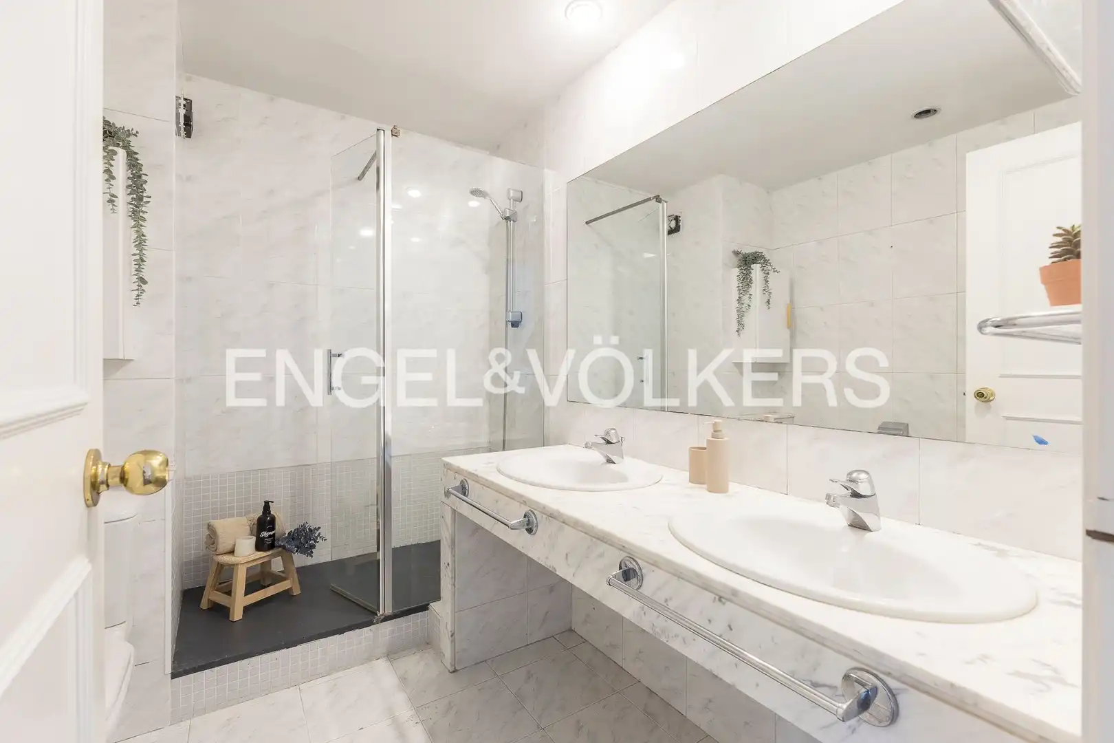 Adossat amb jardí en venda a Centre, imagen 35