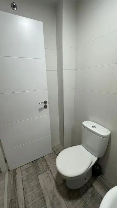 Badezimmer von Wohnung zum Verkauf in Vitoria - Gasteiz mit Heizung, Parkett und Möbliert