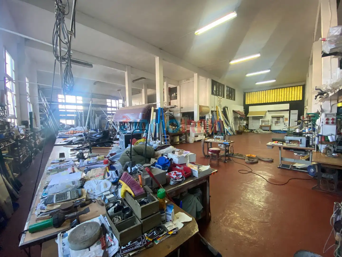 Industrial buildings for rent in Olaberria