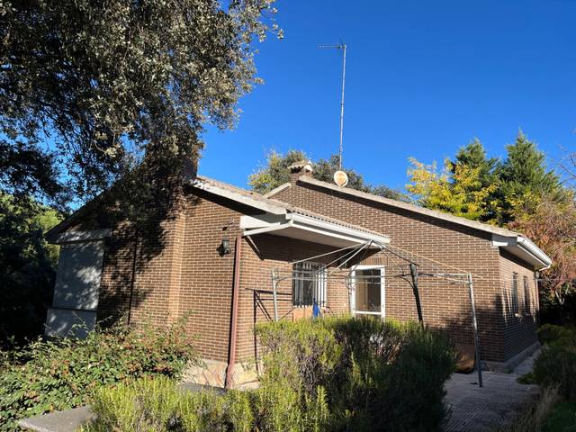 Casa-chalet en Venta en COTO SAN ISIDRO, 123 en Ituero y Lama