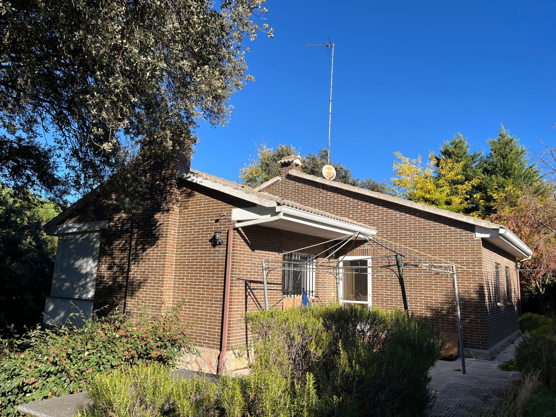 Vista exterior de Casa o xalet en venda en Ituero y Lama amb Calefacció, Jardí privat i Terrassa