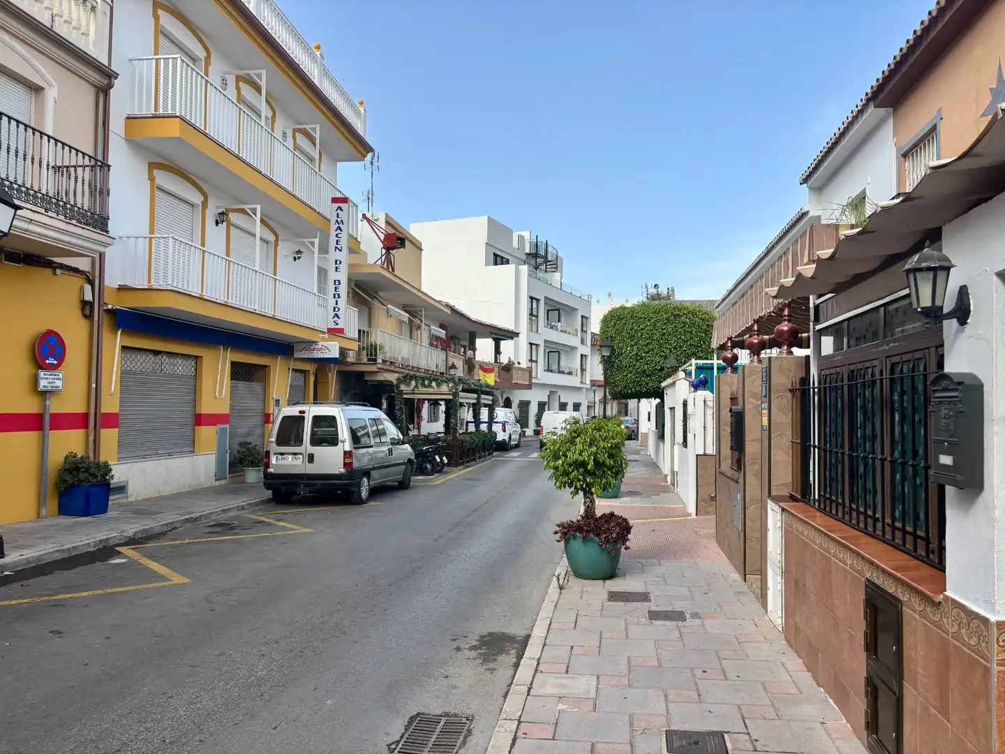 Außenansicht von Einfamilien-Reihenhaus zur Miete in Mijas mit Klimaanlage, Heizung und Möbliert