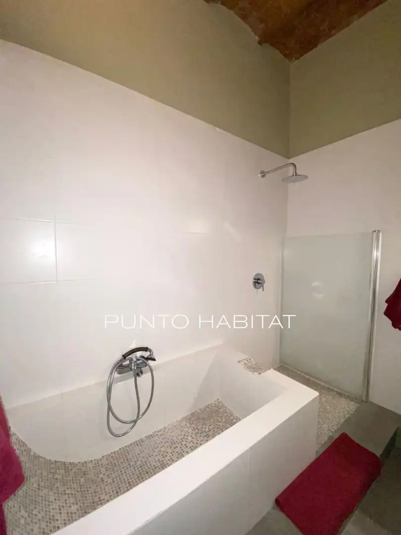 Wohnung zur Miete in Carrer Carrer Còrsega, Dreta de l'Eixample