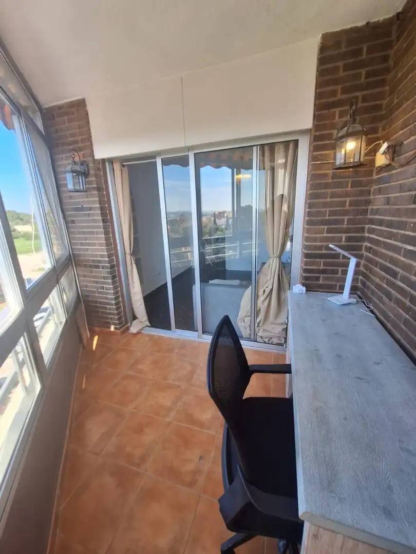 Terraza de Apartamento de alquiler en Moncada con Amueblado, Horno y Lavadora