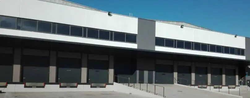 Nau industrial de lloguer a Sants - Montjuïc