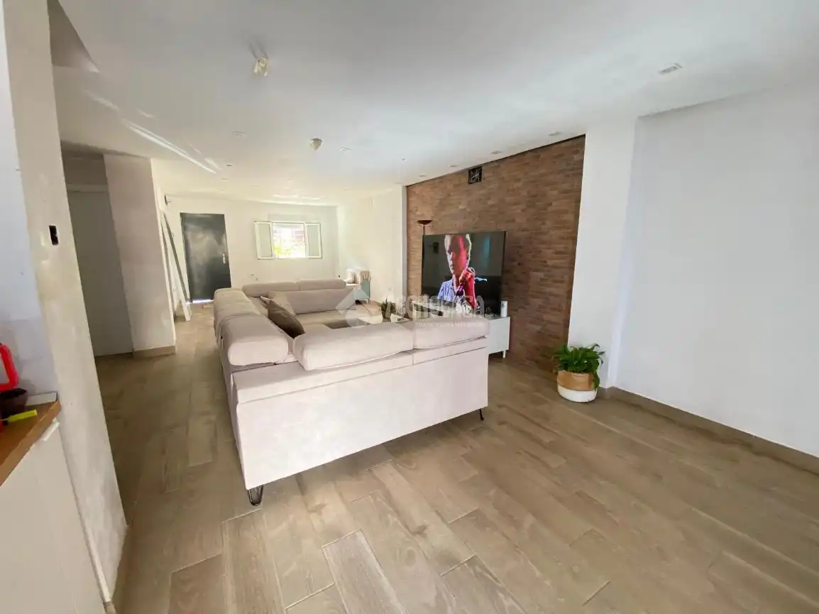 Semi-detached house for sale in Centro - Doña Mercedes