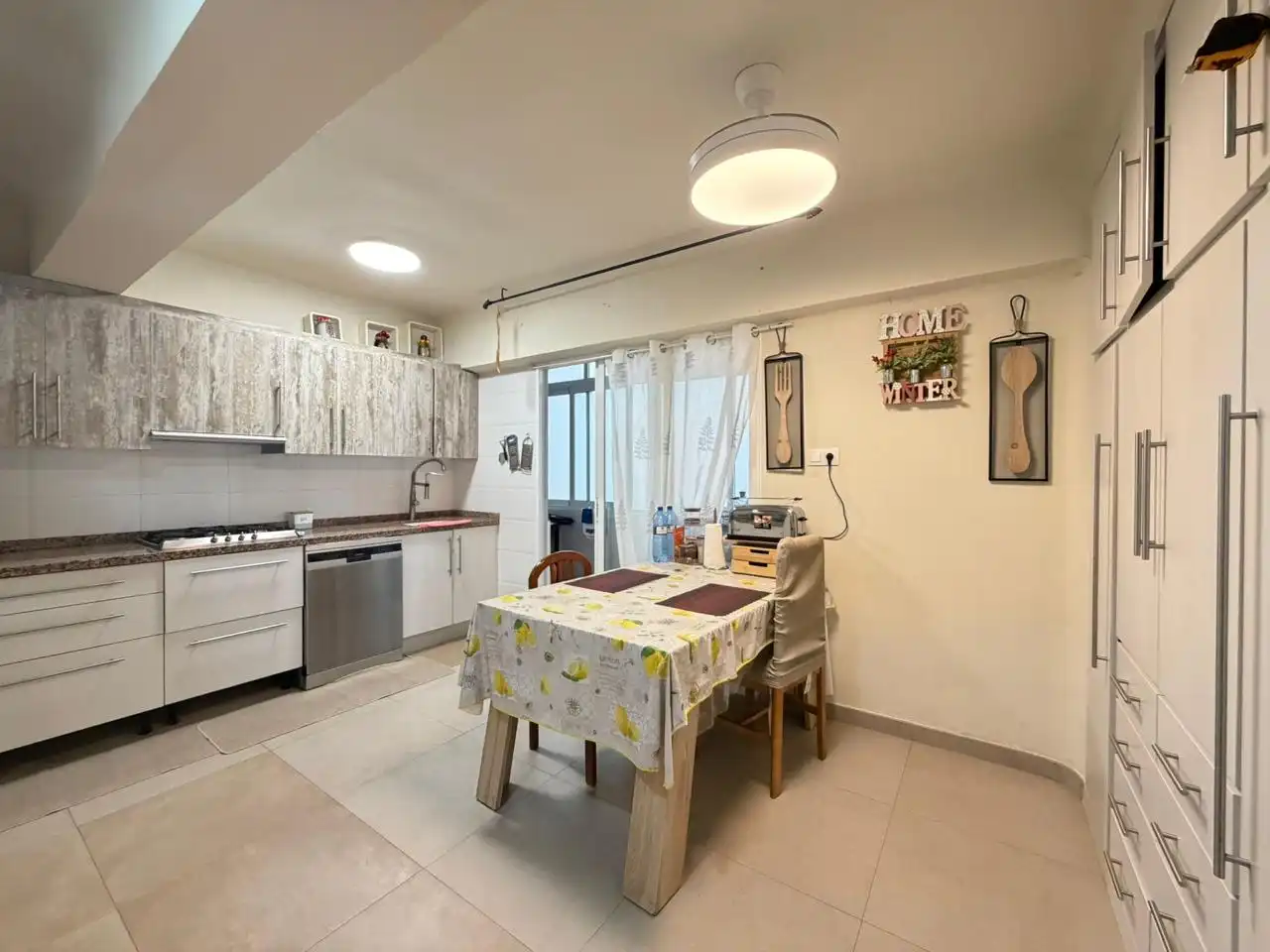 Kitchen of Flat for share in Alicante / Alacant  with Furnished