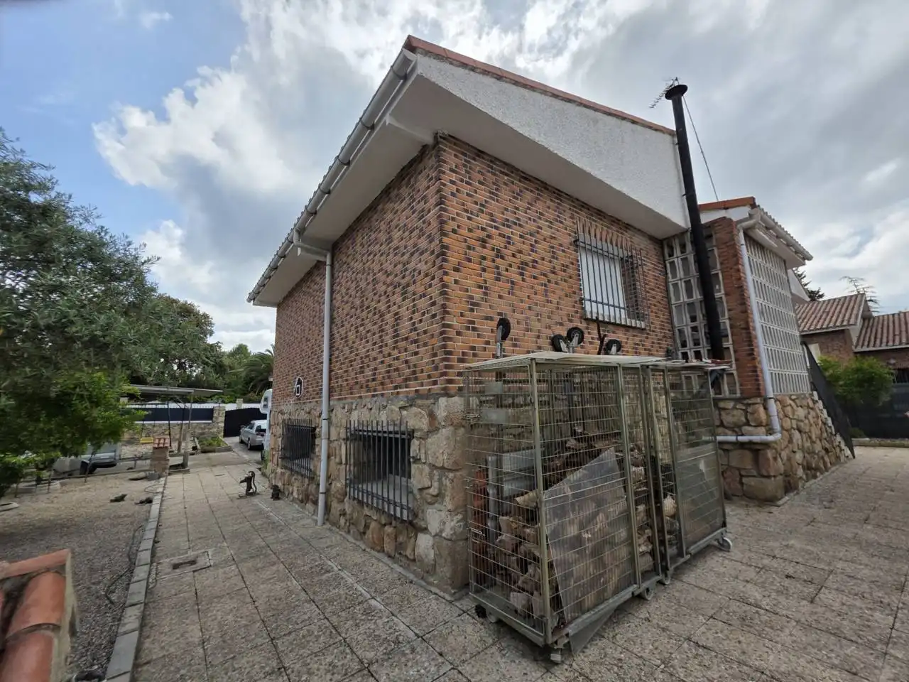 Exterior view of Houses for sale in Brunete  with Air Conditioner, Heating and Private garden