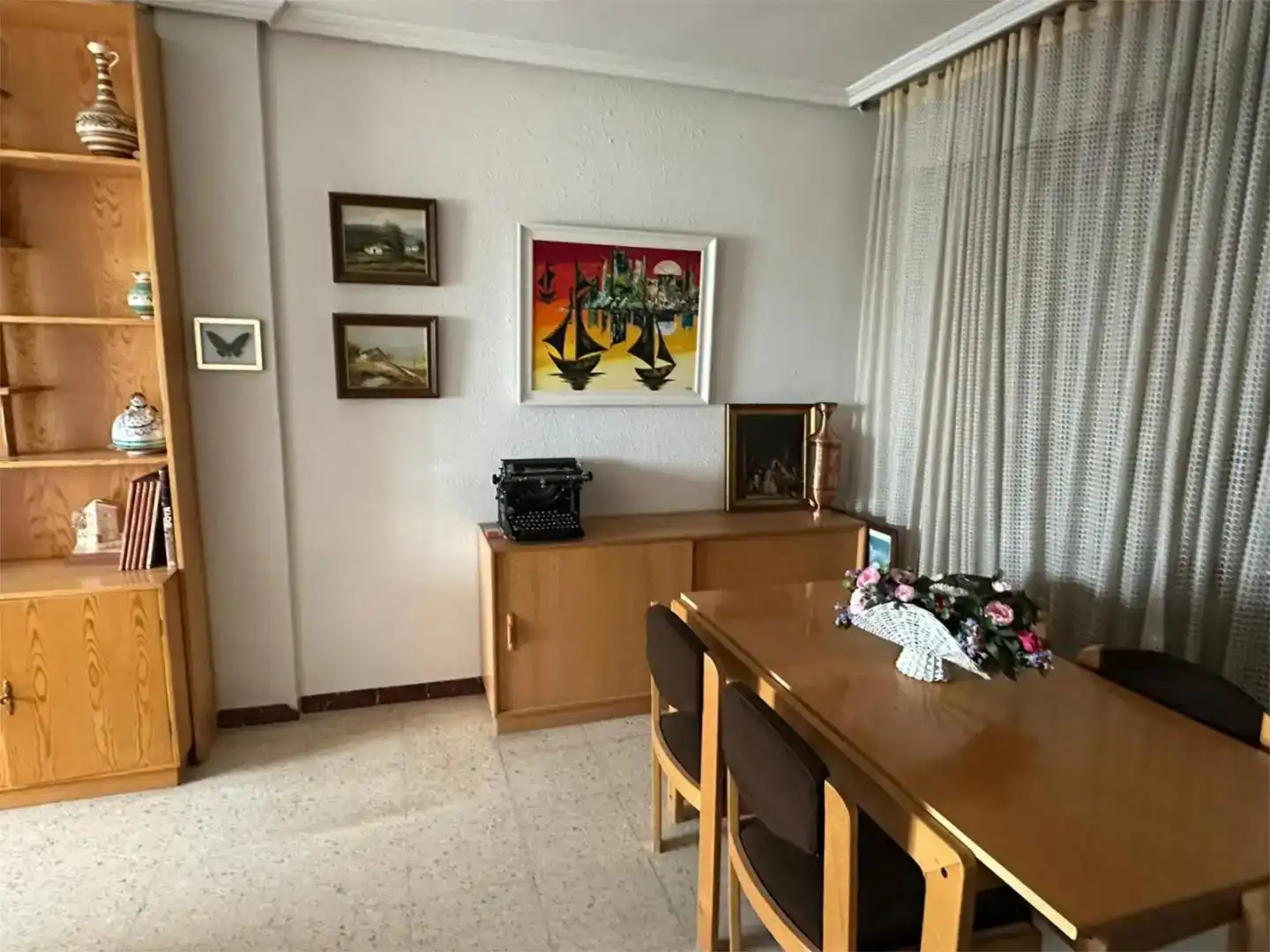 Menjador de Pis en venda en Portillo amb Jardí privat, Moblat i Balcó