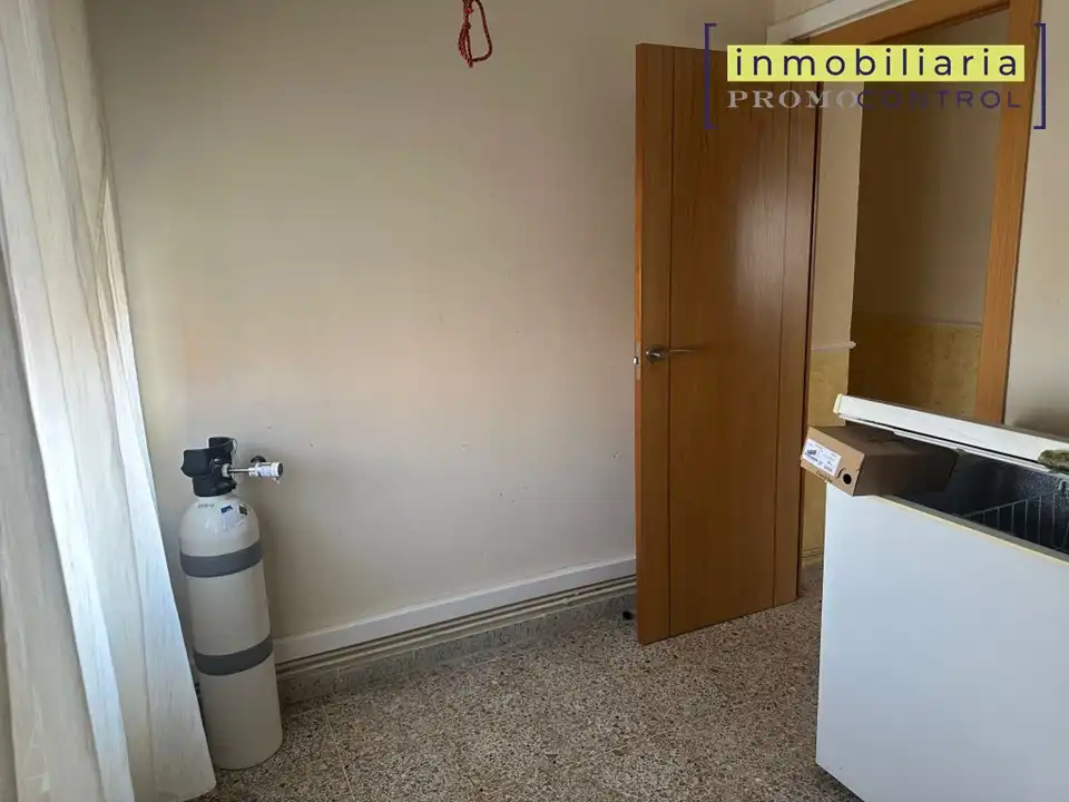 Piso en venta en Zuera con Aire acondicionado, Calefacción y Amueblado