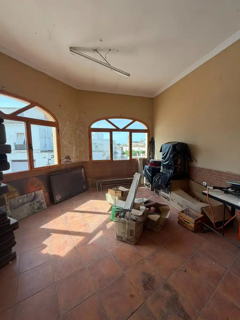 Sala de estar de Local en venta en El Coronil
