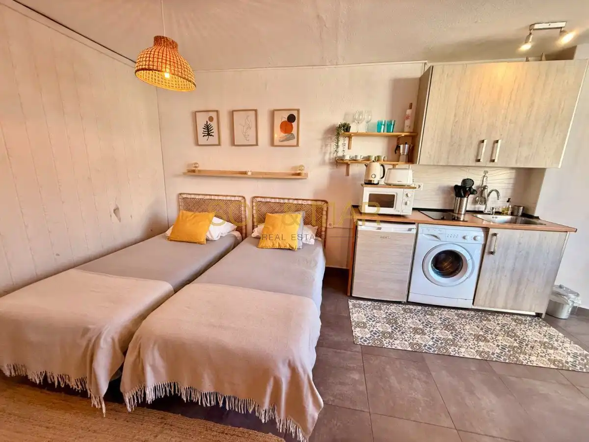 Vivienda con piscina en venta en Manuel Mena Palma, imagen 11