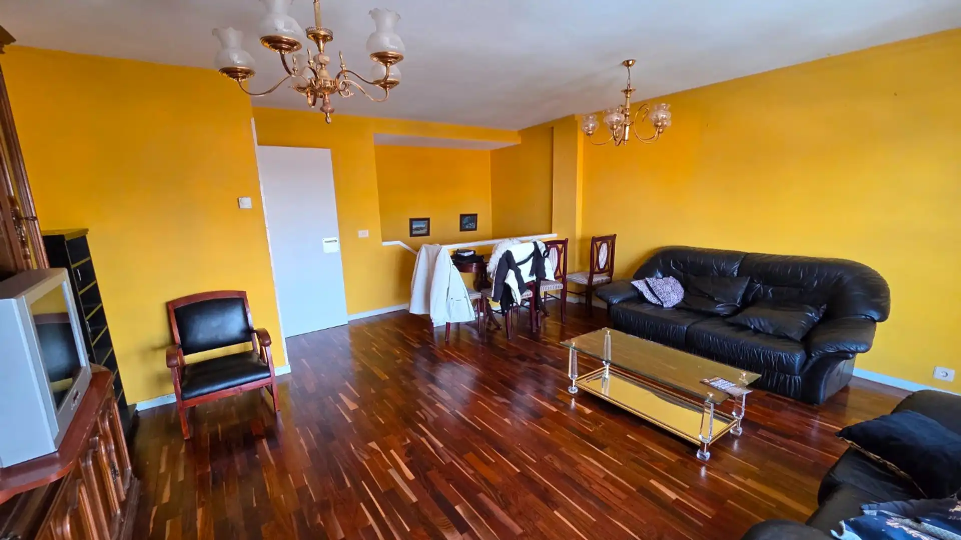 Living room of Flat for sale in Burgos Capital  with Storage room