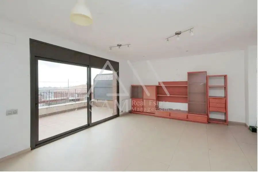Terrace of Detached homes for sale in Santa Coloma de Gramenet  with Heating and Balcony