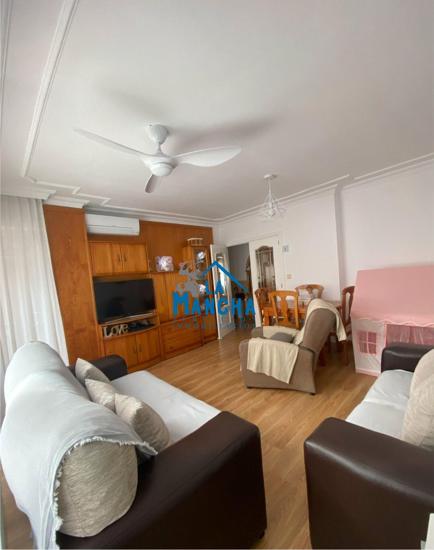Living room of Flat for sale in  Albacete Capital  with Air Conditioner, Heating and Storage room