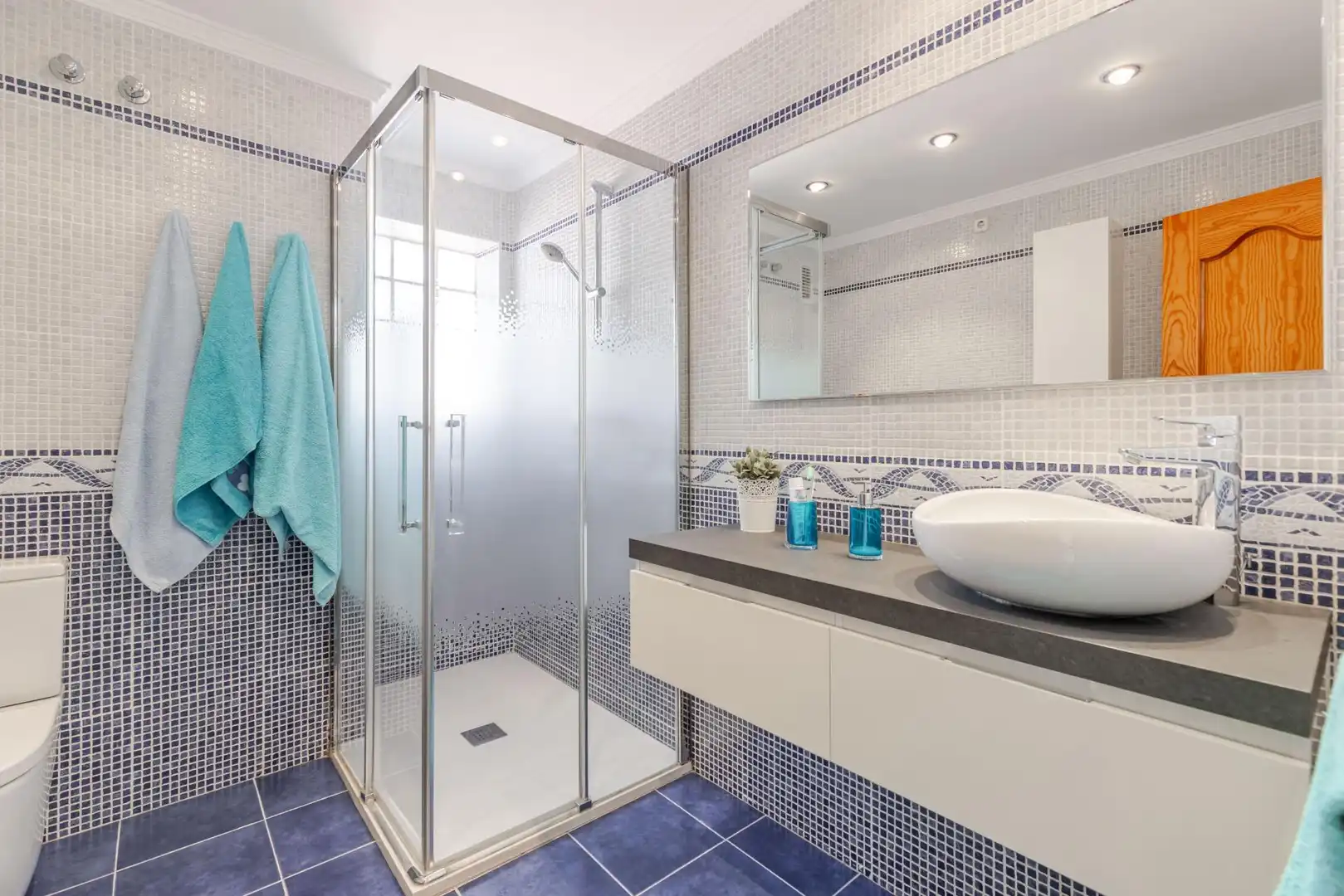 Baño de Casa adosada en venta en Sagunto / Sagunt con Aire acondicionado, Calefacción y Terraza
