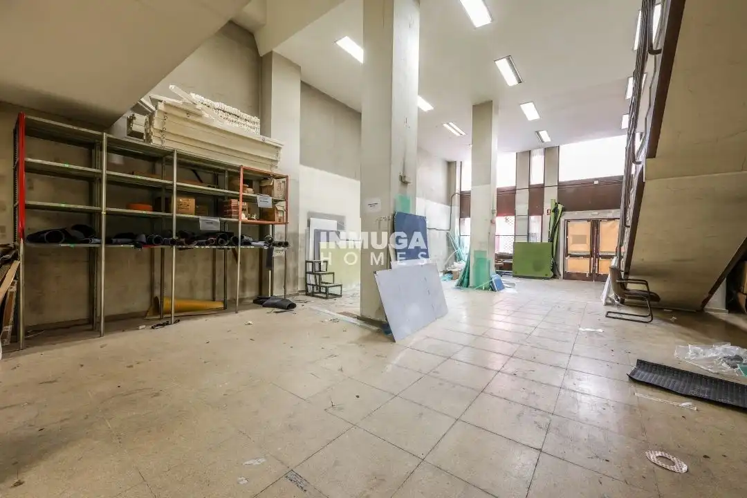 Gewerbefläche zum Verkauf in Calle de Murcia, imagen 2
