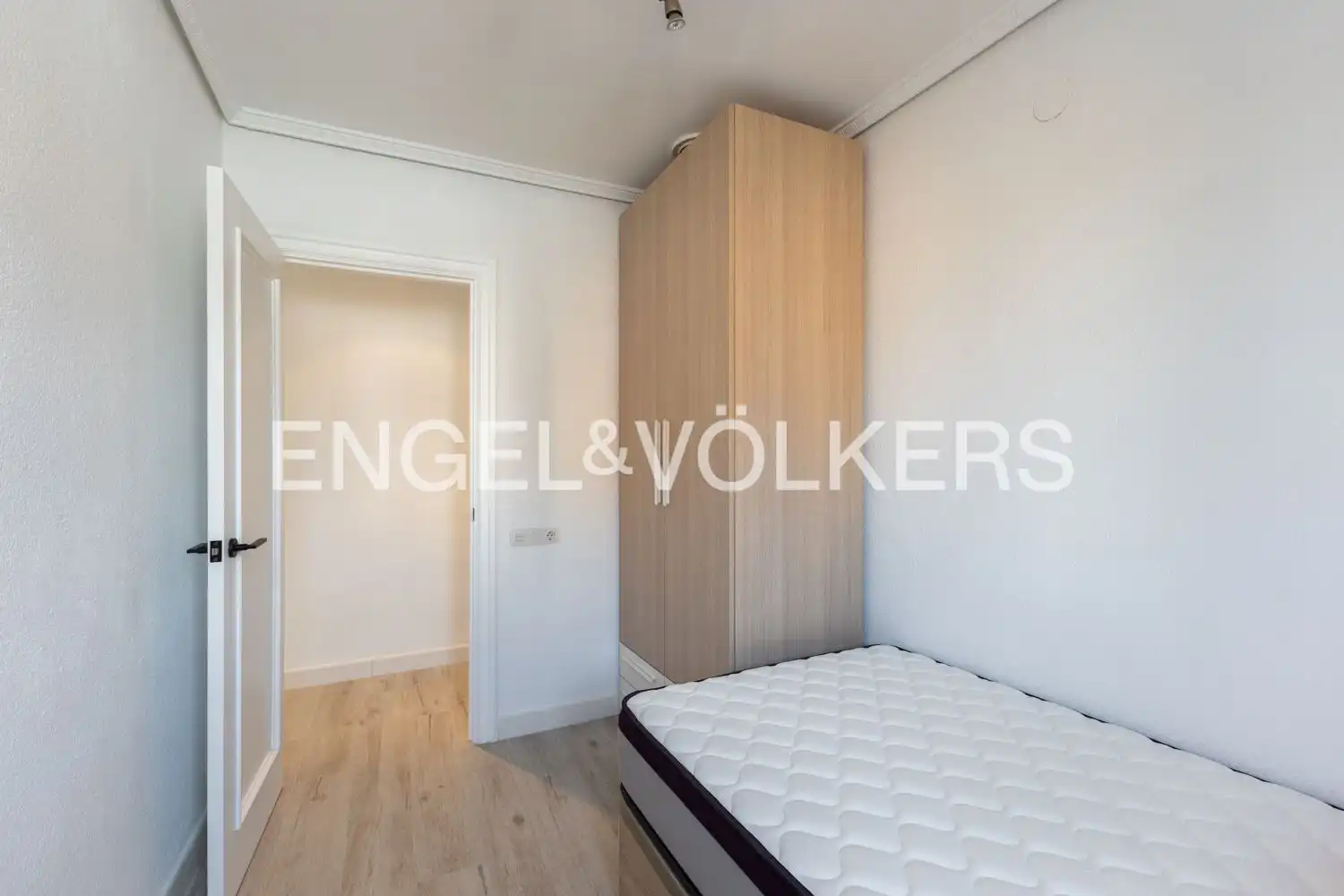 Habitación de Piso de alquiler en Mislata con Aire acondicionado, Calefacción y Terraza