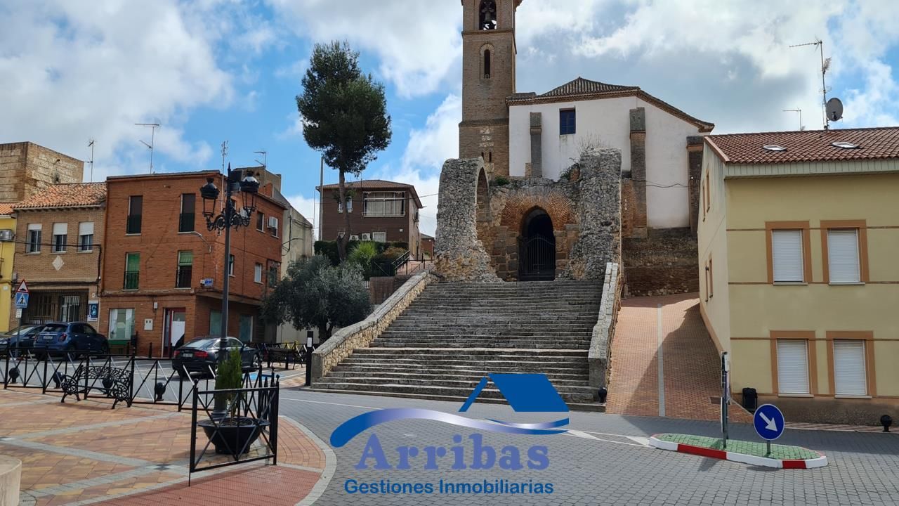 Vista exterior de Finca rústica en venda en Maqueda amb Aire condicionat, Jardí privat i Terrassa