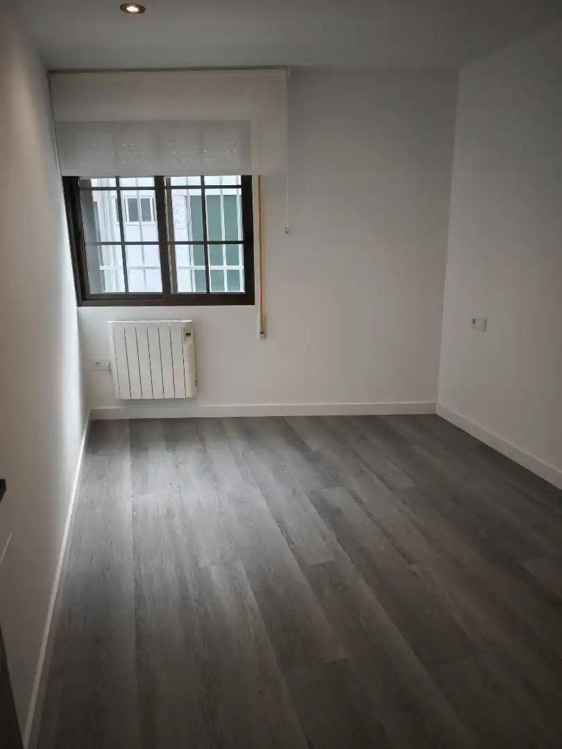 Piso de alquiler en Ensanche - Sar